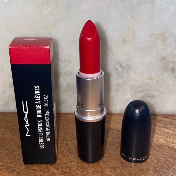 Mac Lustre Lipstick In Cockney Nwt